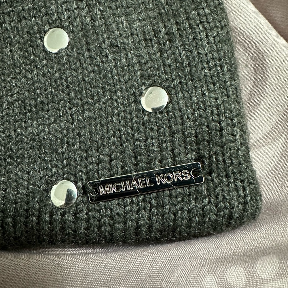 Beanie - Picture 2 of 2